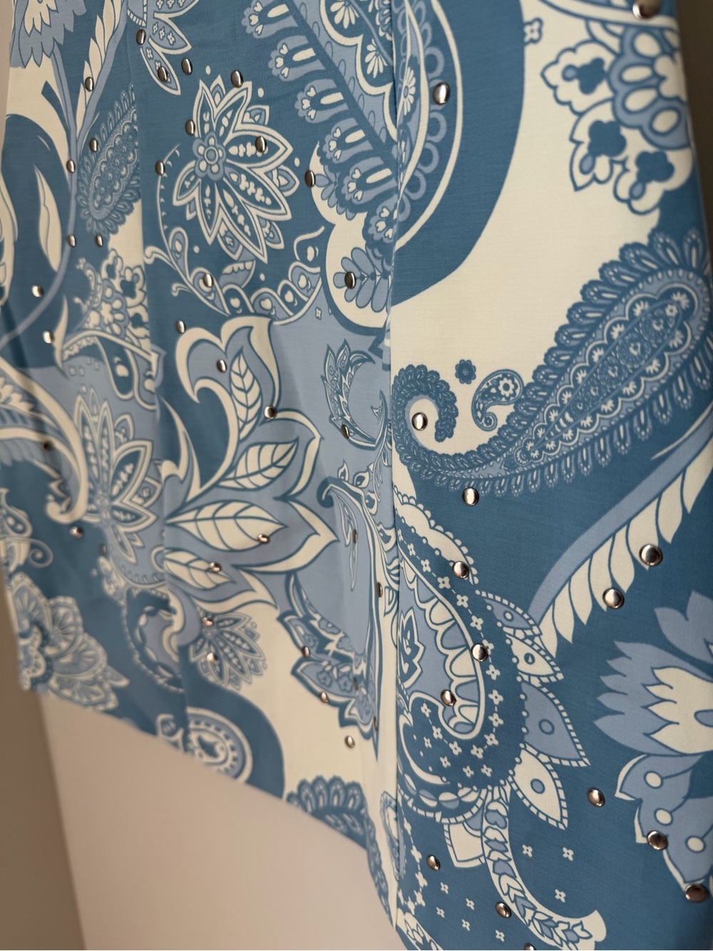Camila Coelho Blue and white Paisley silver stud Square-Neck cotton Mini Dress - Picture 5 of 8